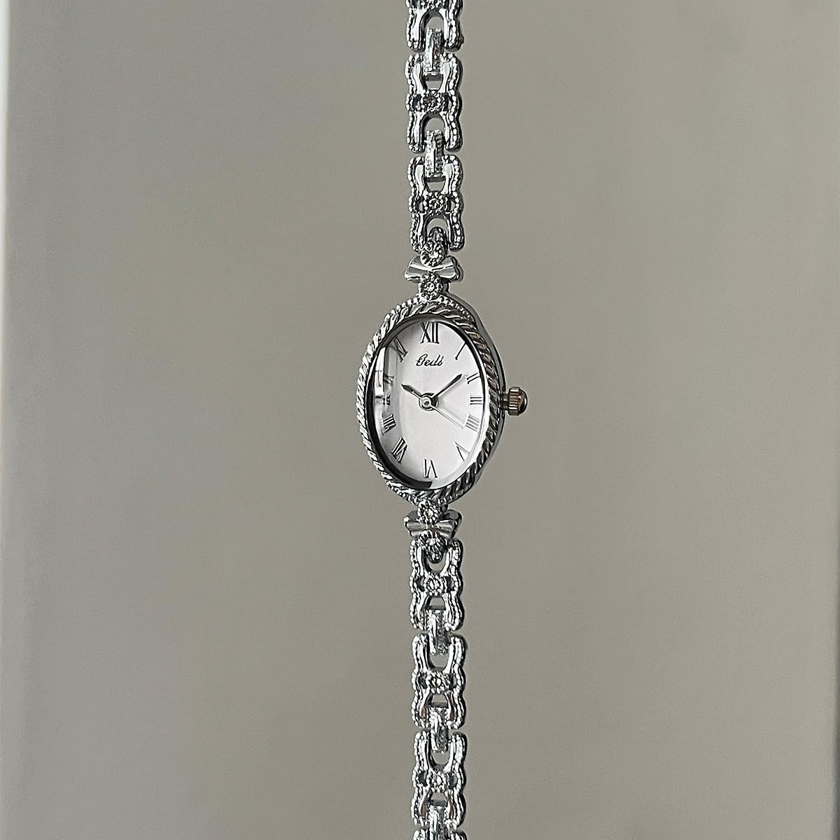 Gosasa Small Gold Watches for Women Vintage Dainty Oval Roman Numeral Dial Analog Slim Bracelet Alloy Band Water Resistant Dress Wrist Watch Elegant Gift