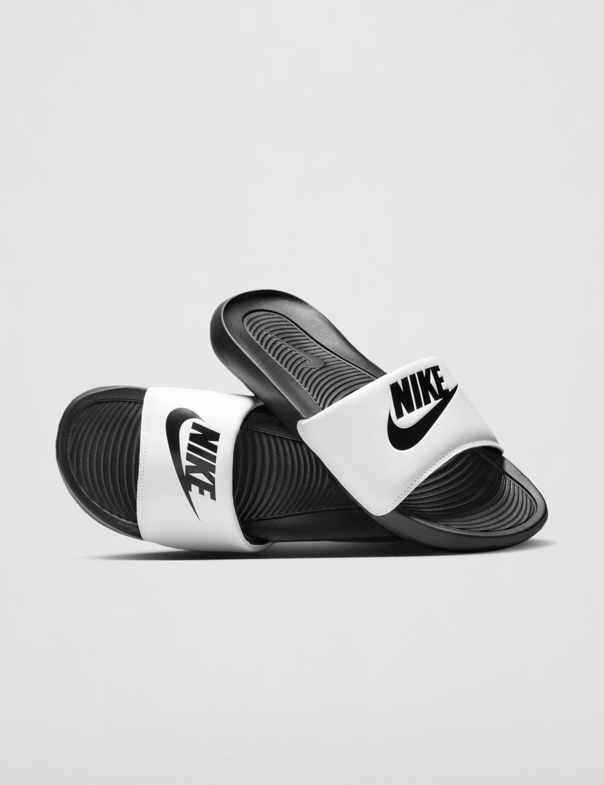 Nike Men's Victori One Slides, Black/Metallic Gold-Black, 15Nike Men's Victori One Slides, Black/Metallic Gold-Black, 15