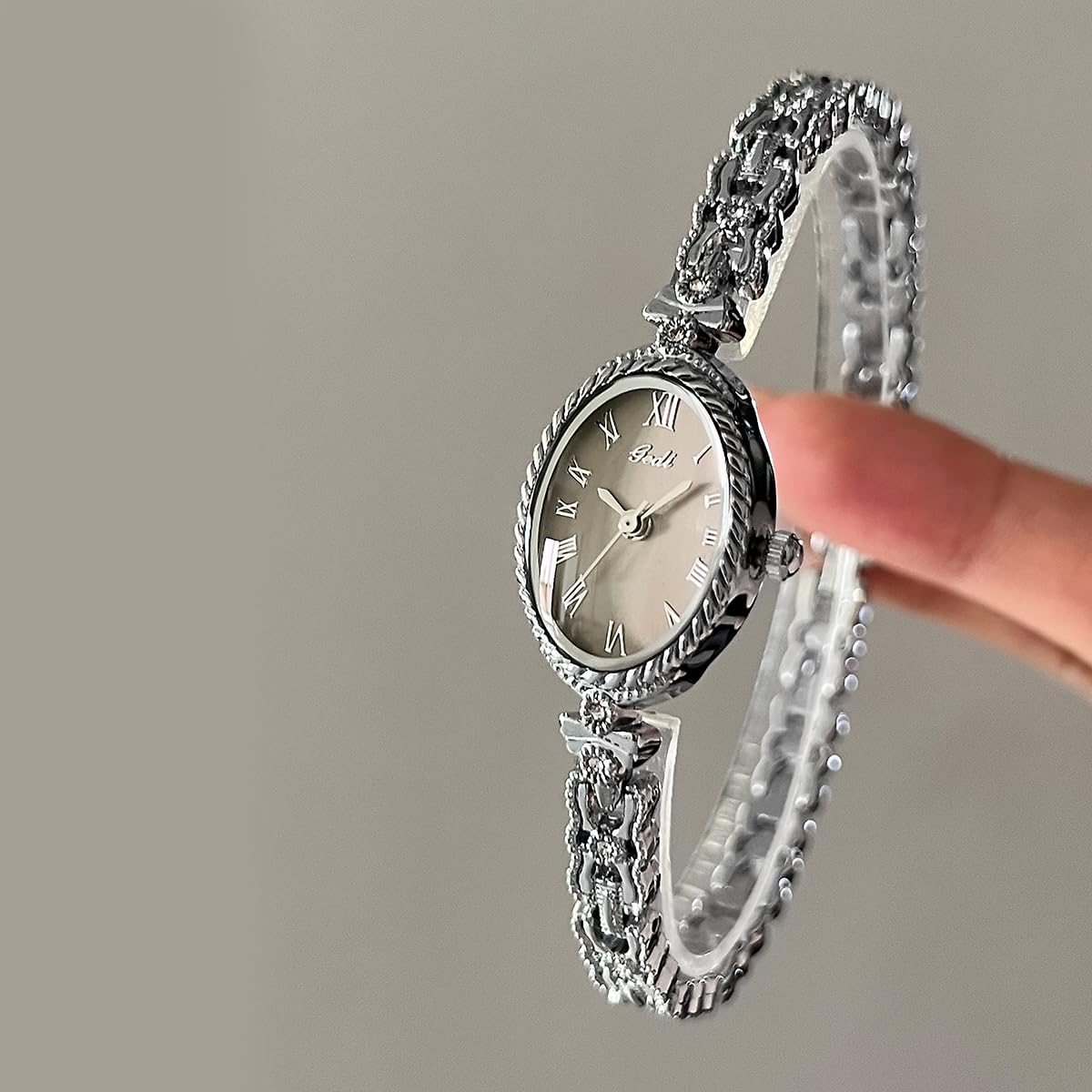 Gosasa Small Gold Watches for Women Vintage Dainty Oval Roman Numeral Dial Analog Slim Bracelet Alloy Band Water Resistant Dress Wrist Watch Elegant Gift
