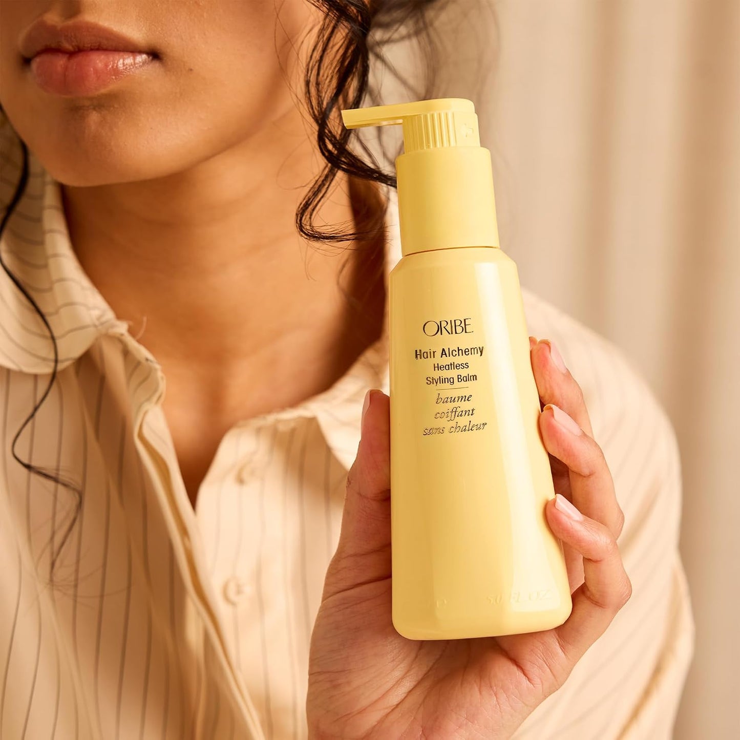 Oribe Hair Alchemy Heatless Styling Balm - Defines Heatless & Air-Dried Styles - Reduces Breakage & Strengthens Hair - Softens, Adds Shine & Smooths Frizz - For Fine & Medium Hair - 5 oz