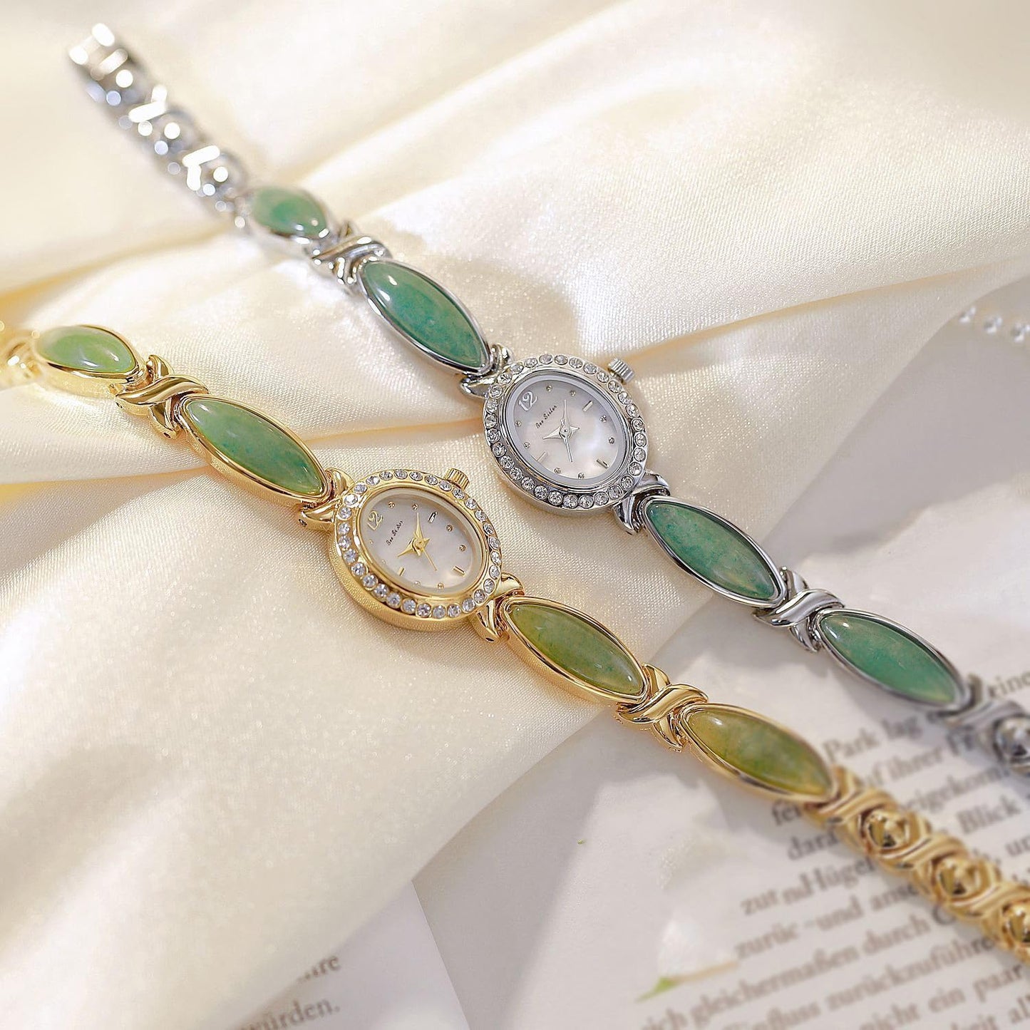 LOREO Elegant Women’s Gold Bracelet Watch Vintage Oval Dial, Waterproof Quartz Movement, Small Face Dress Watch for Ladies