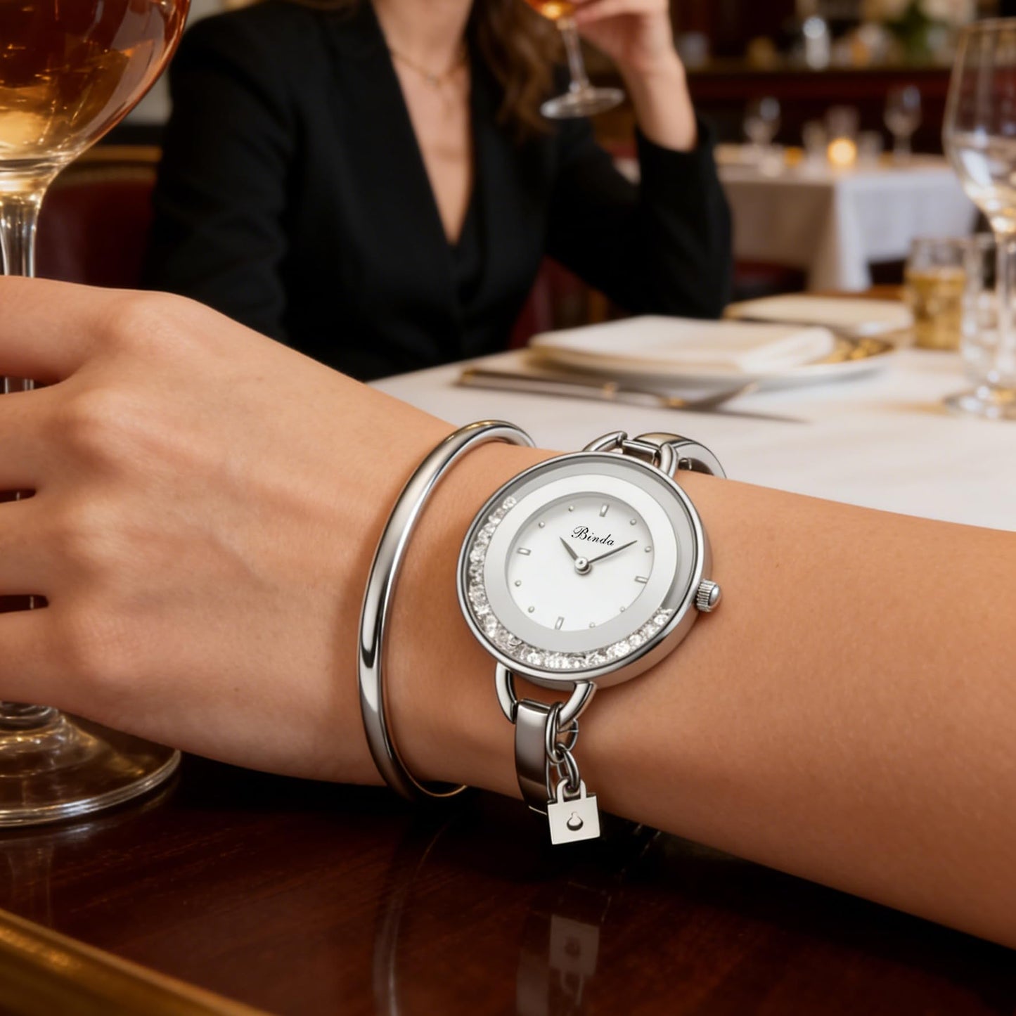 Binda Women's Quartz Watch – Stainless Steel Bracelet, Round Elegant Dial, Suitable for Daily and Formal Wear, Gift Box Included