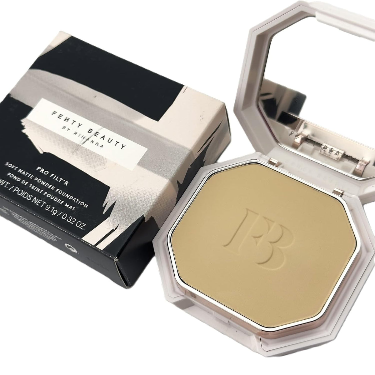 Fenty Beauty by Rihanna Pro Filt’r Soft Matte Longwear Powder Foundation 130