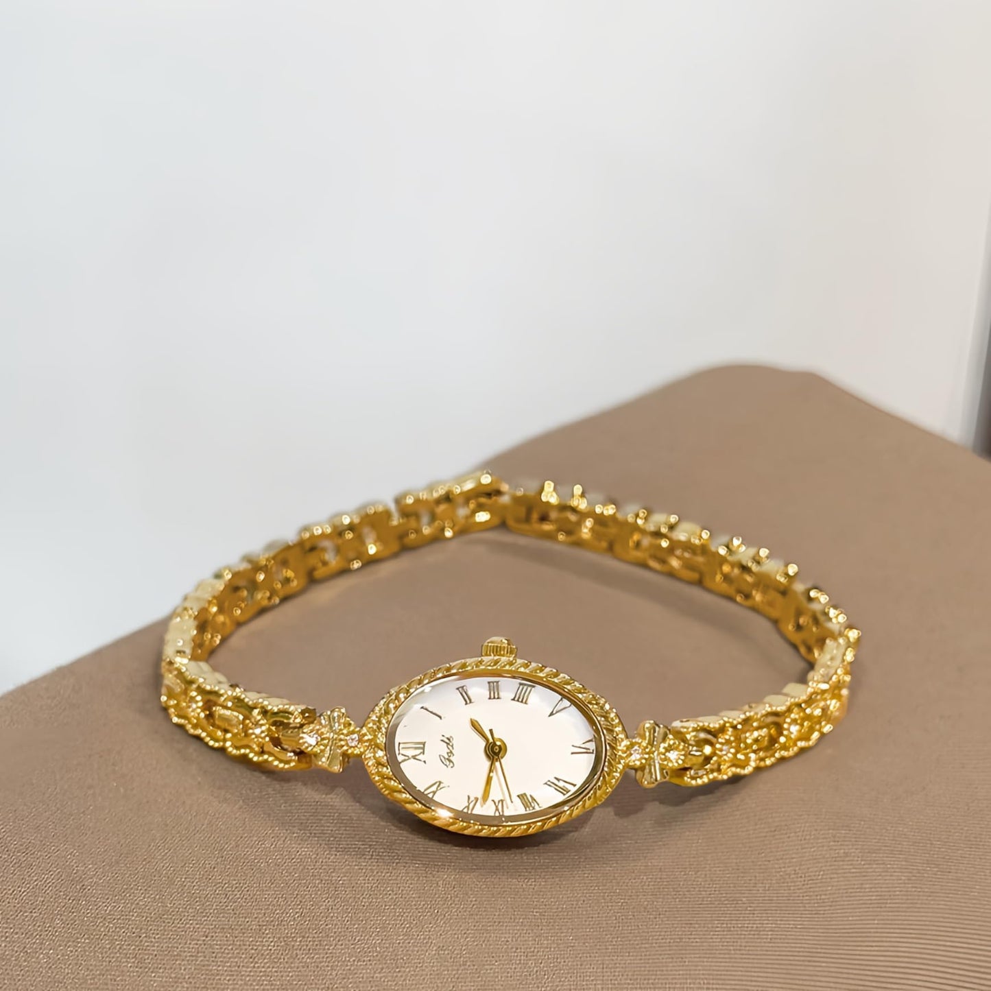 Gosasa Small Gold Watches for Women Vintage Dainty Oval Roman Numeral Dial Analog Slim Bracelet Alloy Band Water Resistant Dress Wrist Watch Elegant Gift