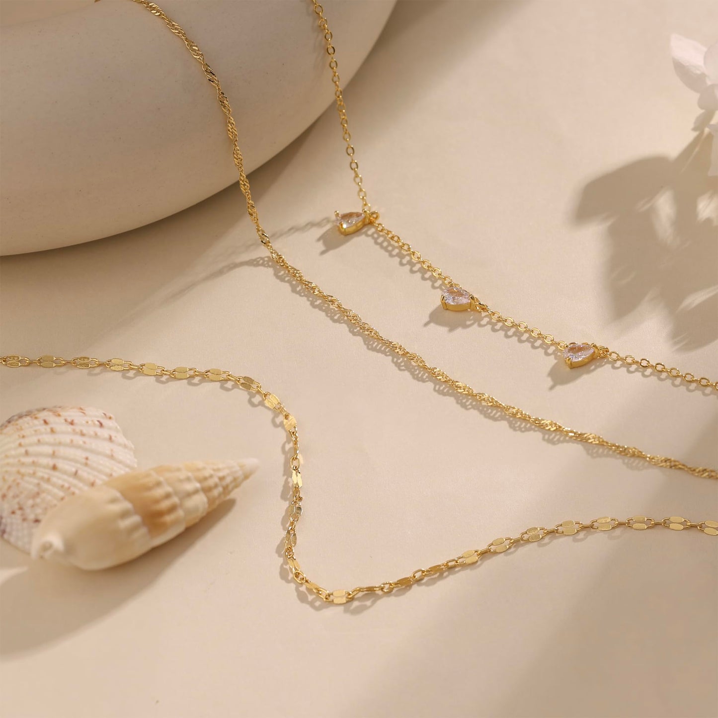 Layered Necklaces for Women, Dainty 14K Gold Plated Circle Peadant Chain Necklace Set Simple Paperclip Stacked Necklaces for Women Trendy Gold Jewelry