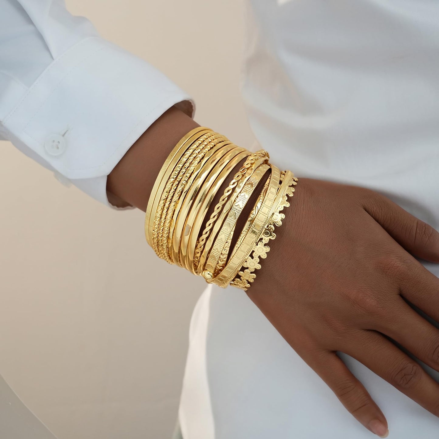 FAXHION Gold Bangle Bracelets for Women, 14 Pcs Multi Layer Stackable Bangle Set, 14K Gold Plated Textured Chunky Bracelets Boho Jewelrys Set
