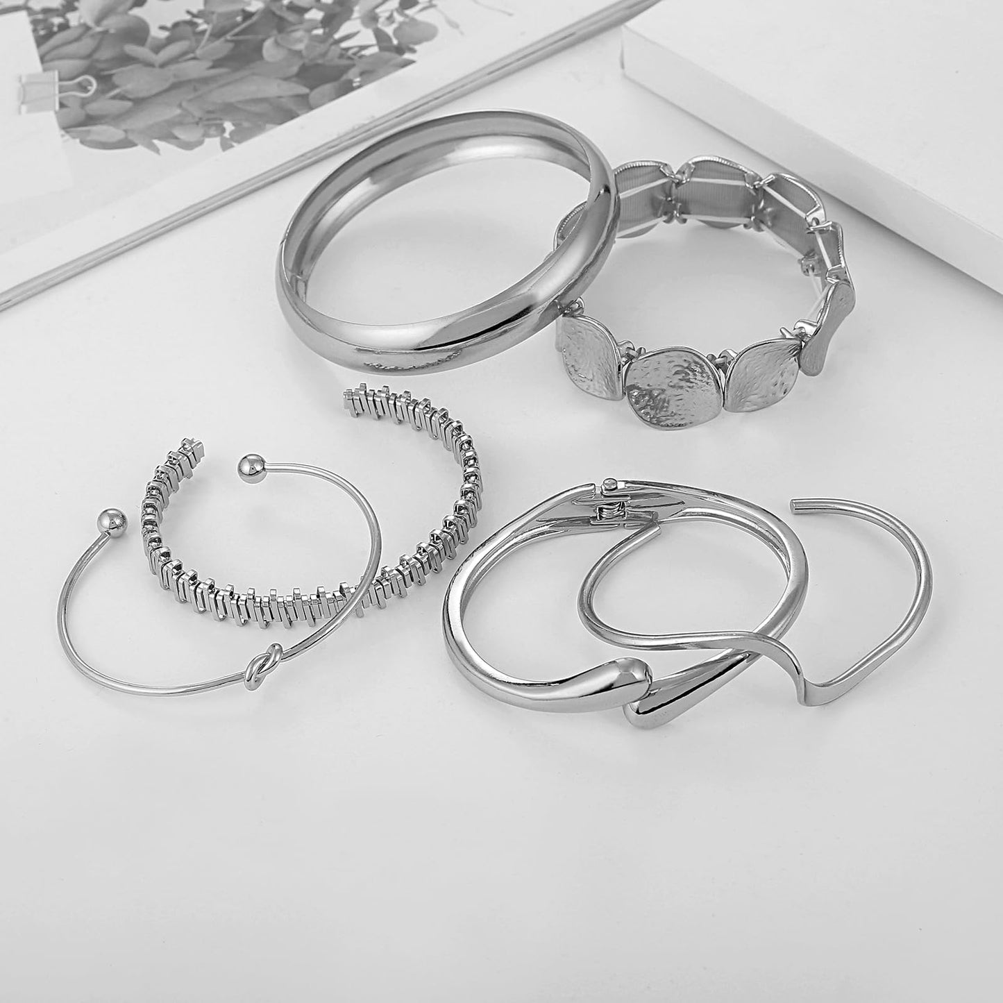 ILGANT Gold Bangle Bracelets for Women Gold Plated Chunky Cuff Bangle Bracelet Stackable Multi Layer Bangles Fashion Jewelry Set