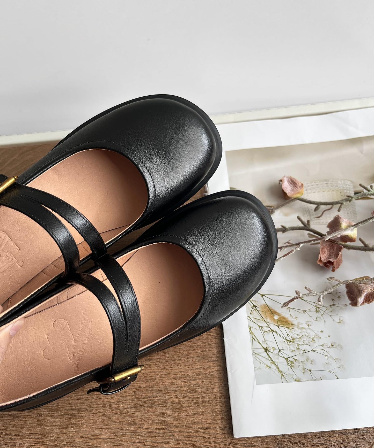 BEROBELLO Women's Retro T-Strap Mary Jane Flats Soft Leather Dress ShoesBEROBELLO Women's Retro T-Strap Mary Jane Flats Soft Leather Dress Shoes