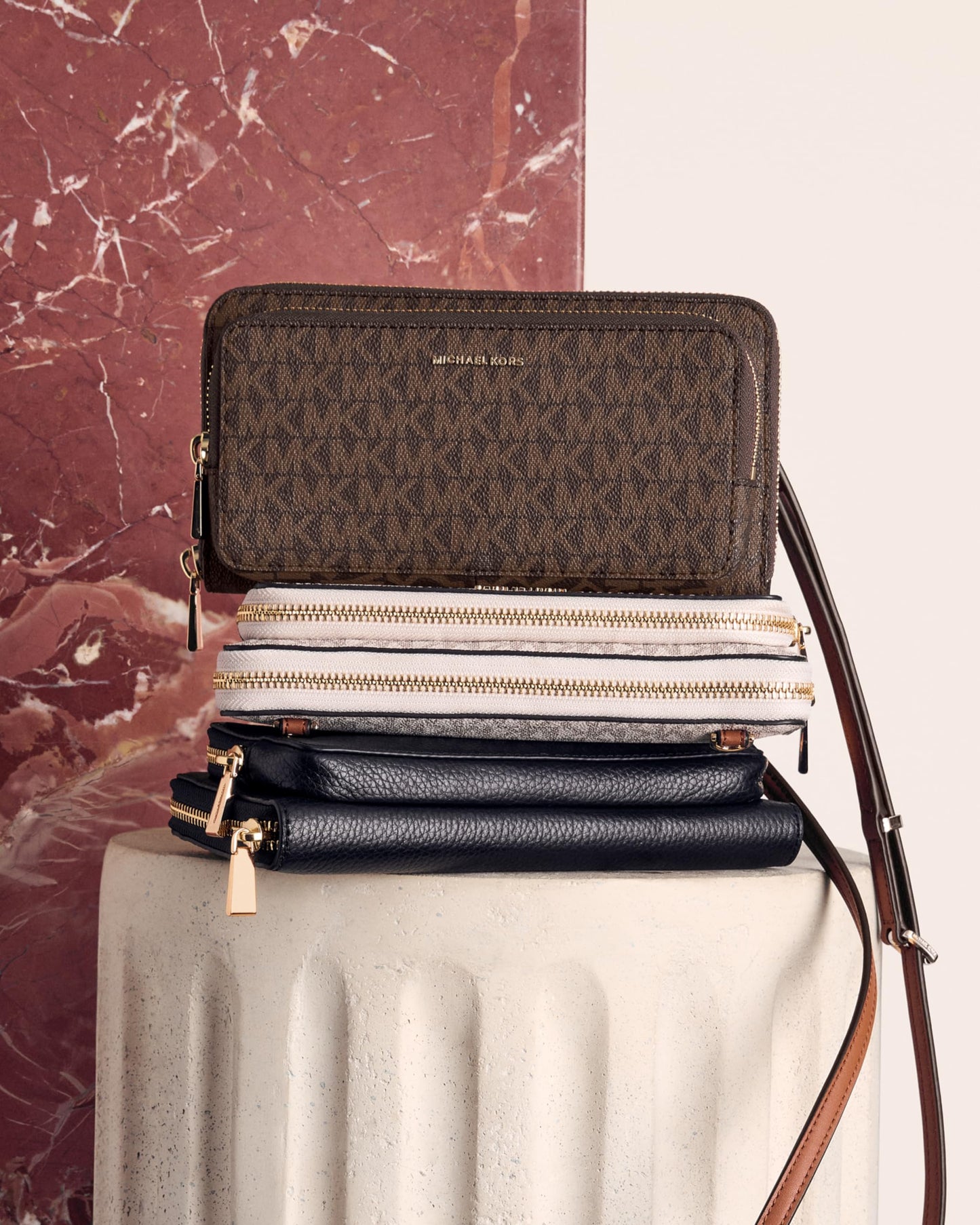 Michael Kors Women's Jet Set Continental Crossbody Wallet