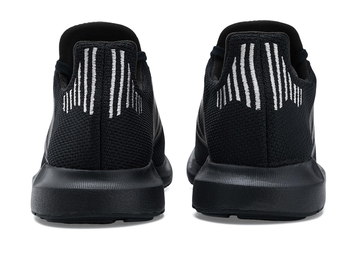 adidas Womens Swift Run Core Black/Core Black/Wonder Quart z 9adidas Womens Swift Run Core Black/Core Black/Wonder Quartz 9
