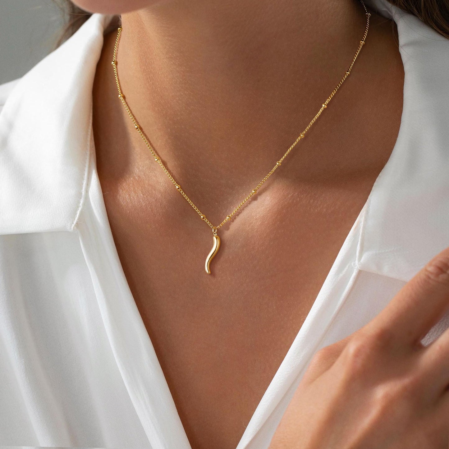 M MOOHAM Gold Necklace for Women Non Tarnish - Dainty 14K Gold Plated Beaded Chain Small Pendant Necklaces Simple Pearl Circle Beads Teardrop Pendant Necklace for Women Trendy Jewelry Gifts