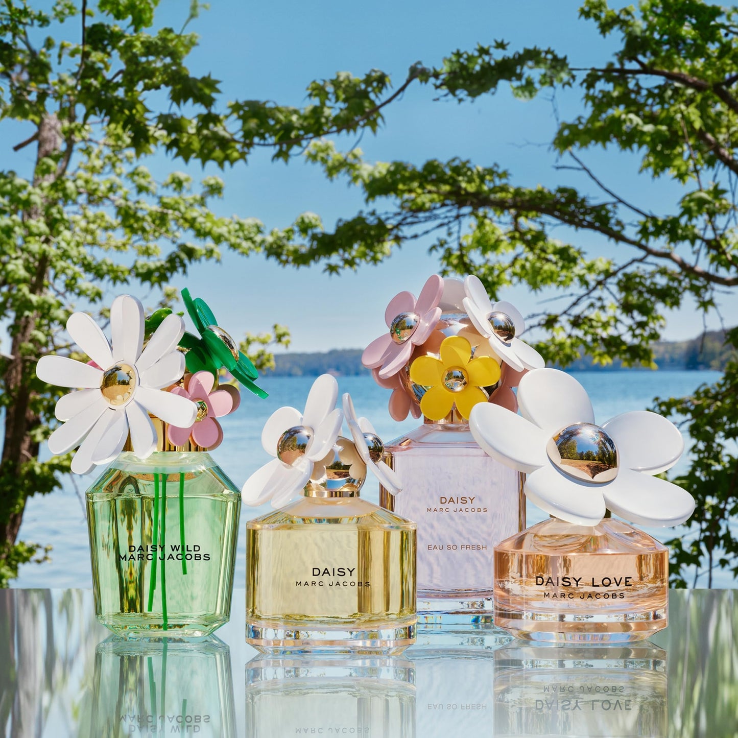 Marc Jacobs Daisy Eau So Fresh Eau de Toilette – Fresh Floral Women's Perfume – With Notes of Raspberry, Wild Rose, Grapefruit & Soft Musks
