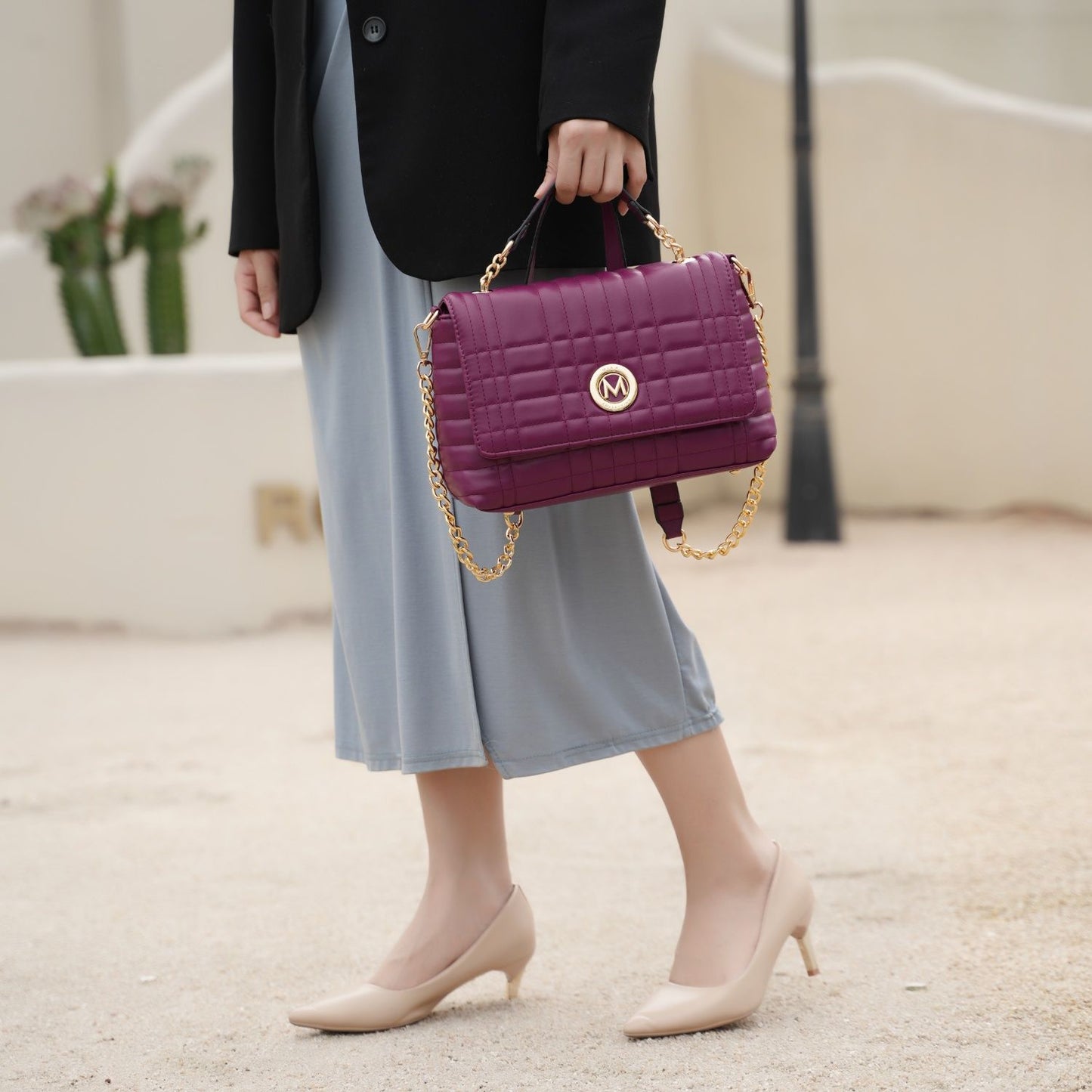 546384401